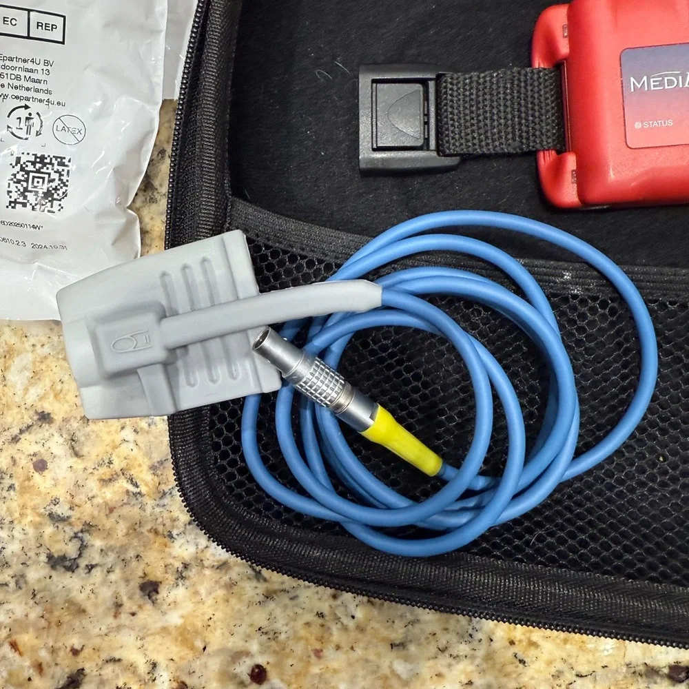 Red Sleep Monitoring Device - Picture 3 of 5